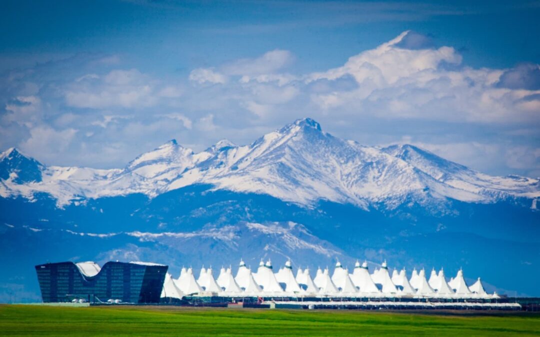 Limo Service to Denver Airport – SUV Limos and Executive Cars – Best Price Guaranteed!